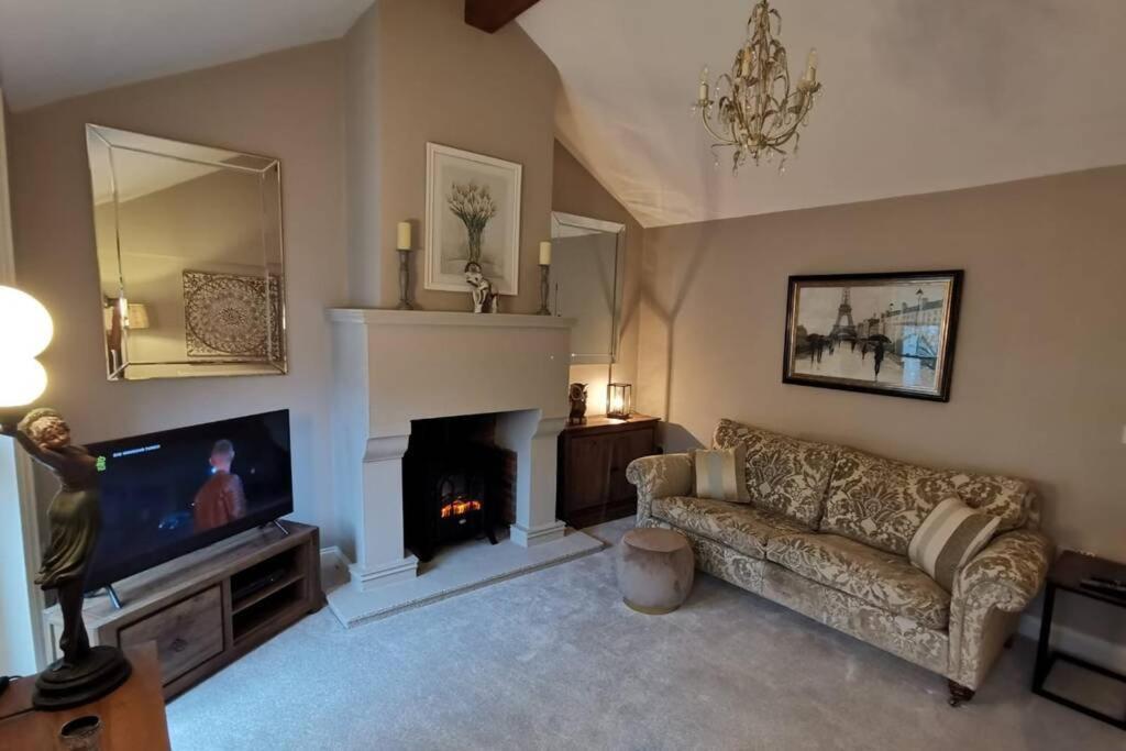 The Lodge At The Cedars Stourbridge Εξωτερικό φωτογραφία