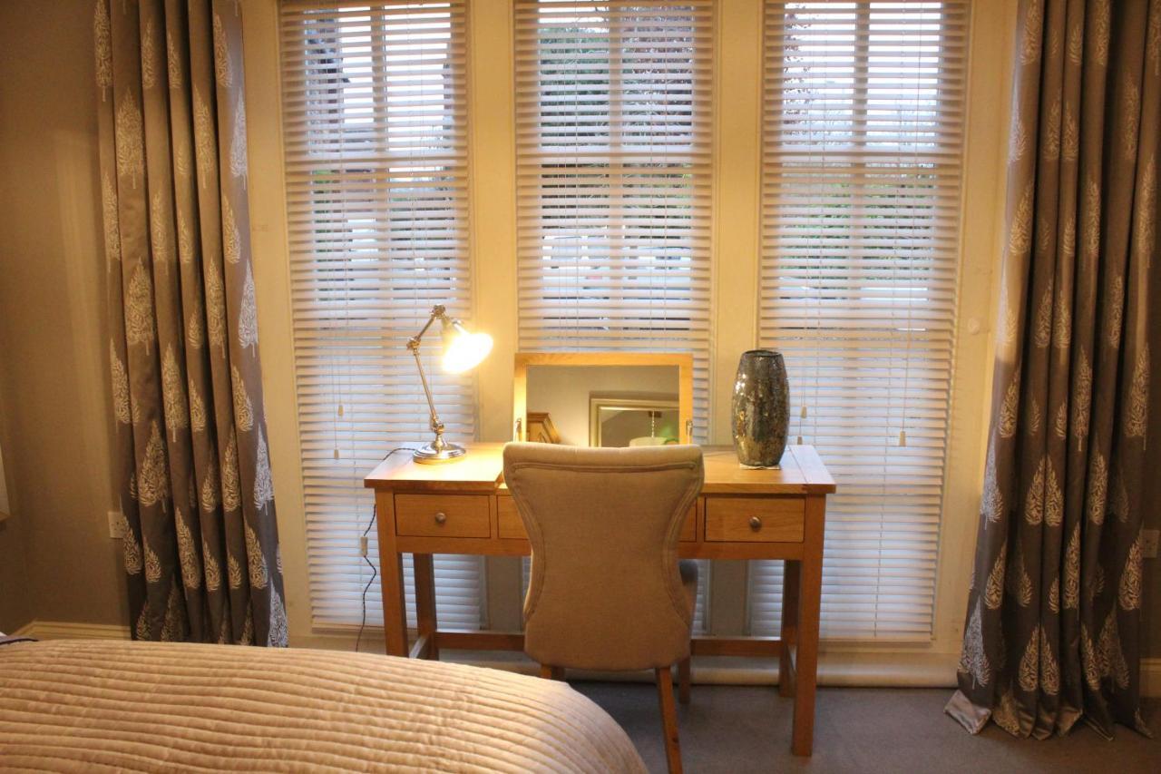 The Lodge At The Cedars Stourbridge Εξωτερικό φωτογραφία